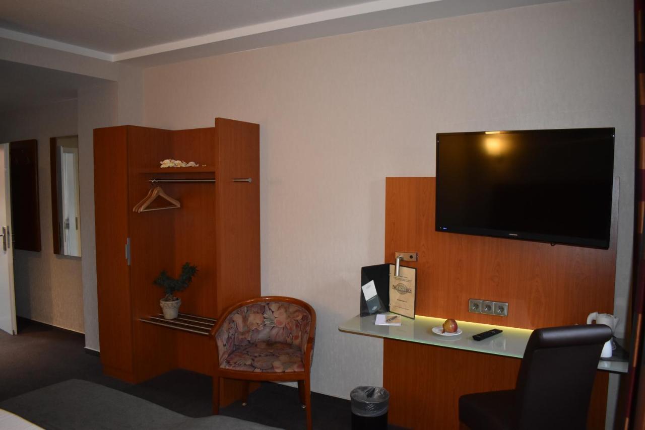 Hotel Neue Stuben Wolfsburg Zewnętrze zdjęcie