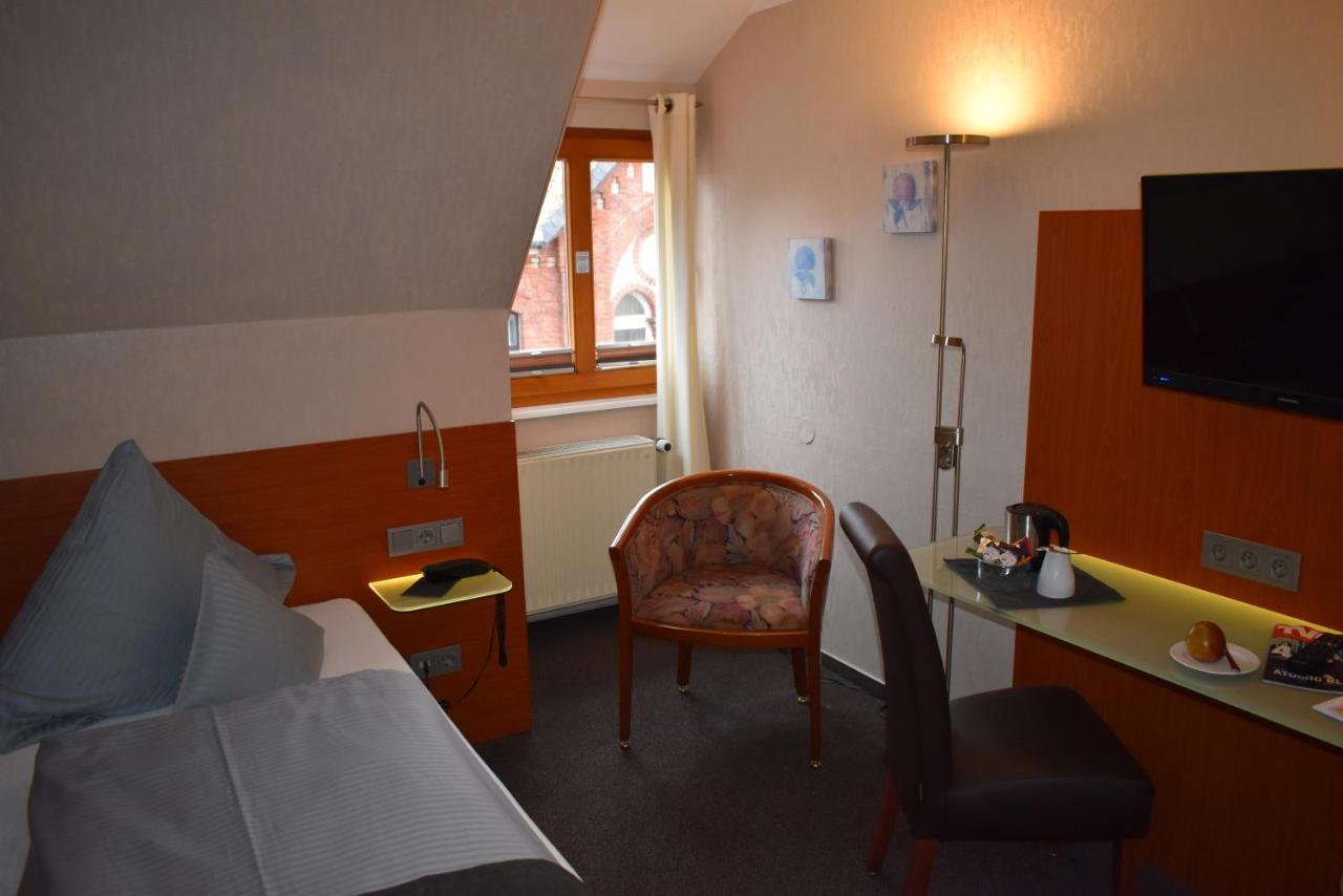 Hotel Neue Stuben Wolfsburg Zewnętrze zdjęcie